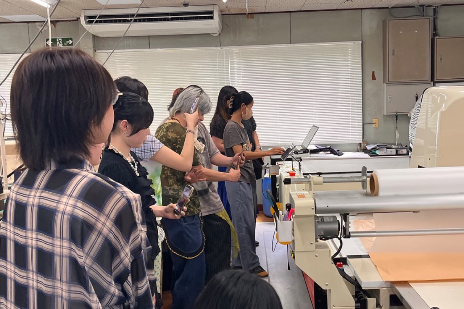 織物工場見学