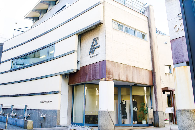 校舎・施設紹介